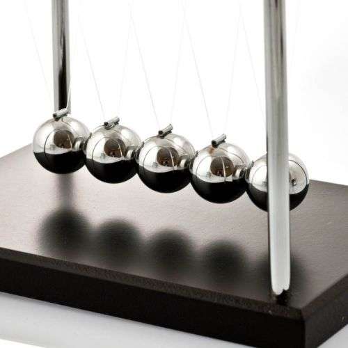 Newtons Cradle Desk Accessory
